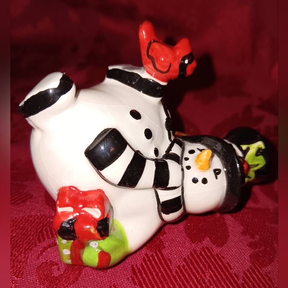 Fitz and Floyd Frosty's Frolic Snowman Set with Red and Green Accents - Picture 4 of 5